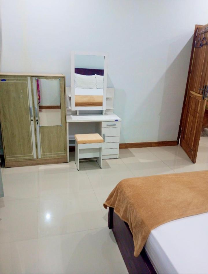 Kri Homestay Kuta  Esterno foto