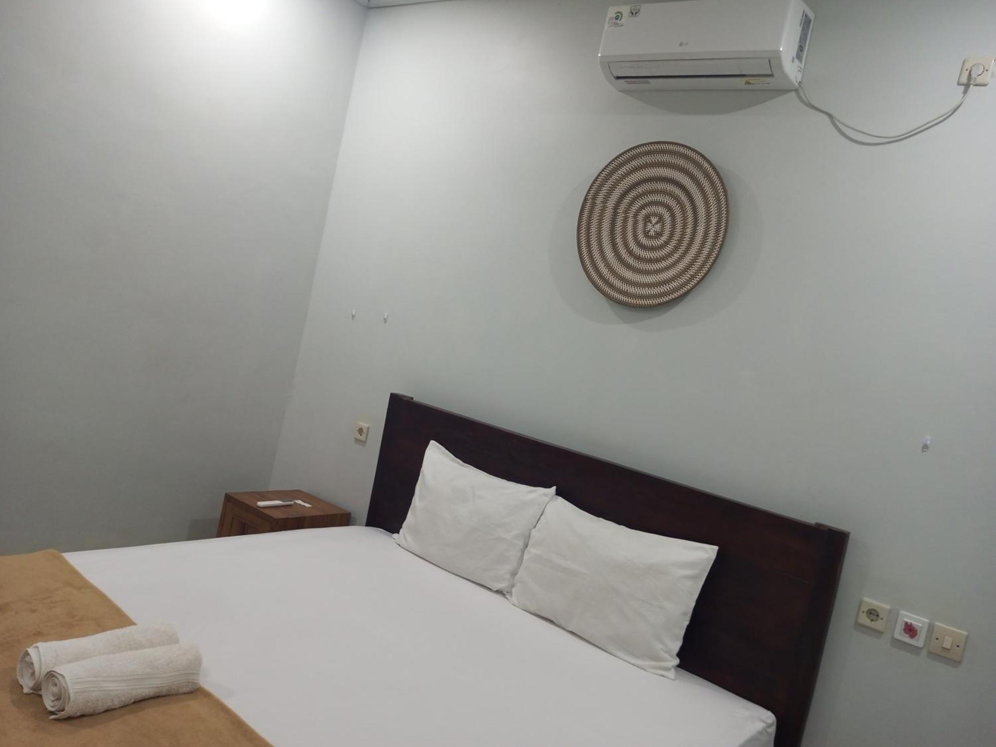 Kri Homestay Kuta  Esterno foto